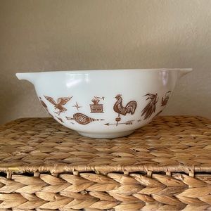 Early American 443 Pyrex